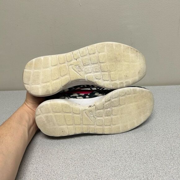 Nike Womens Roshe Run 616841 995 Size 8.5 cheetah print leopard print - Picture 5 of 8